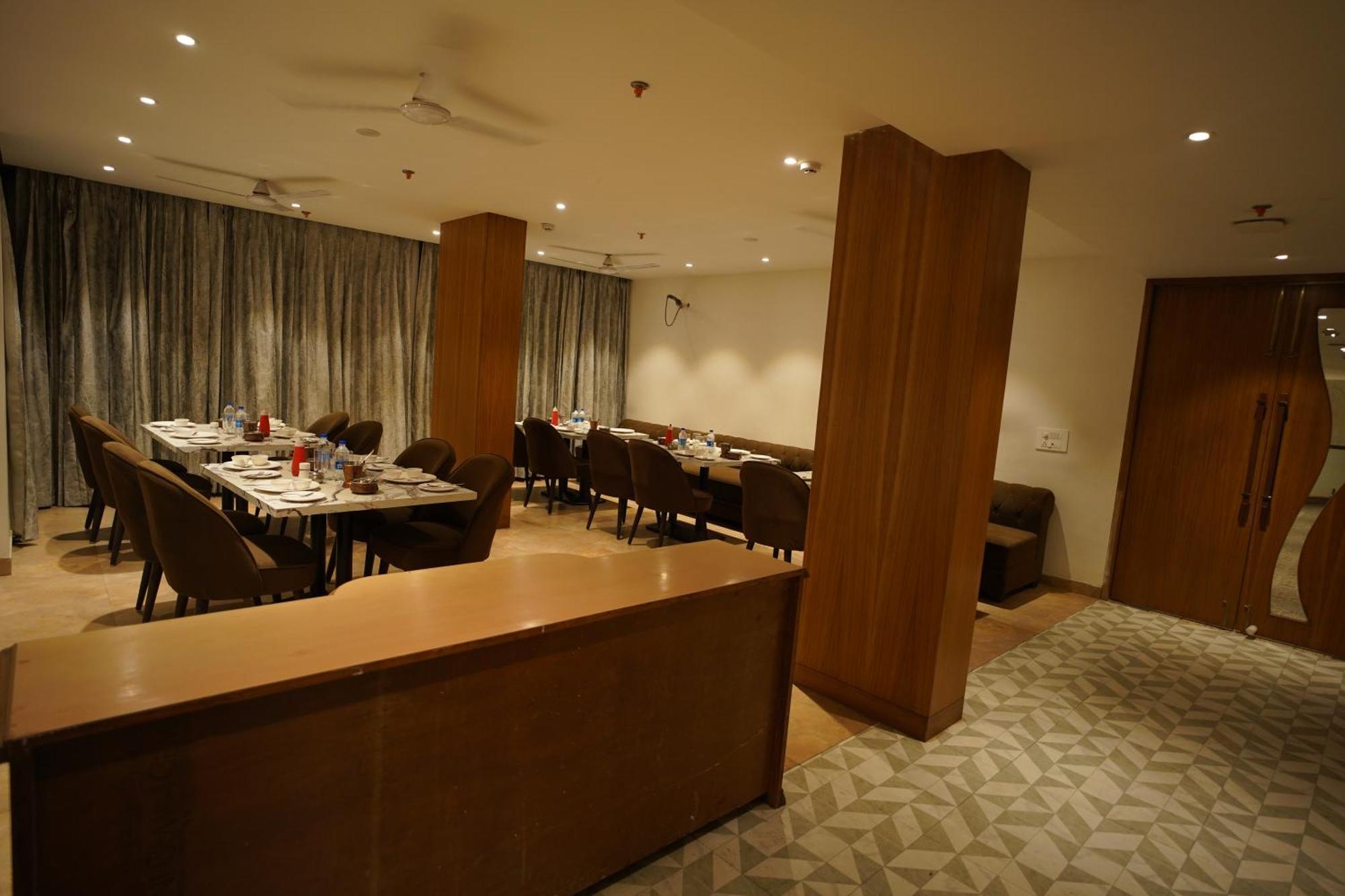 Hotel Mumbai House Express Udaipur Kültér fotó